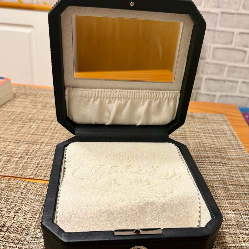Glasses and Sunglasses Case Box